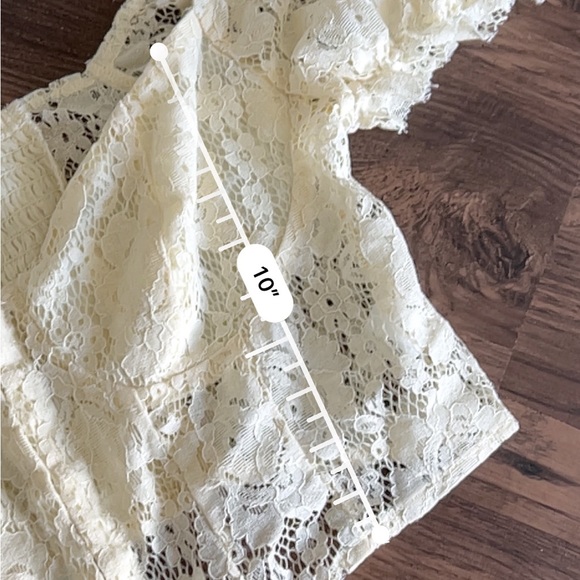 Princess Polly withers floral crop top in cream - Picture 5 of 5